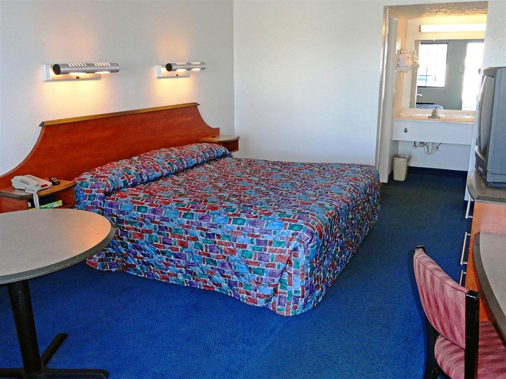 Days Inn By Wyndham Indianapolis South Dış mekan fotoğraf