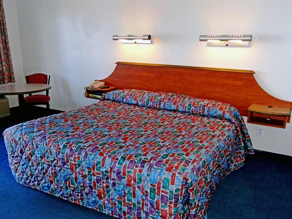 Days Inn By Wyndham Indianapolis South Dış mekan fotoğraf