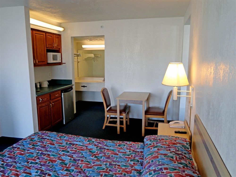 Days Inn By Wyndham Indianapolis South Dış mekan fotoğraf
