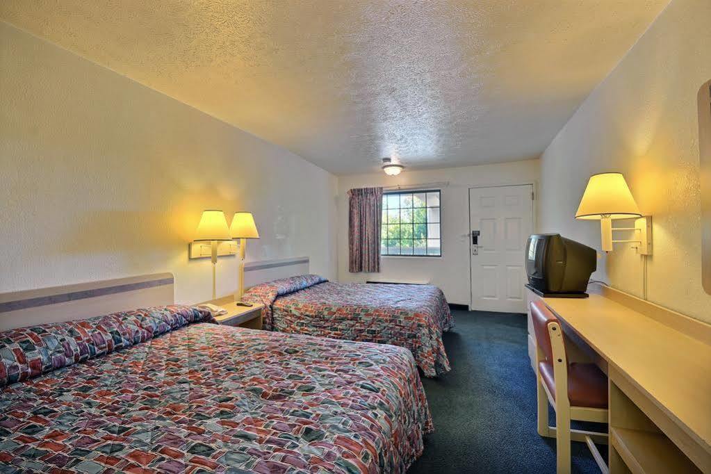 Days Inn By Wyndham Indianapolis South Dış mekan fotoğraf